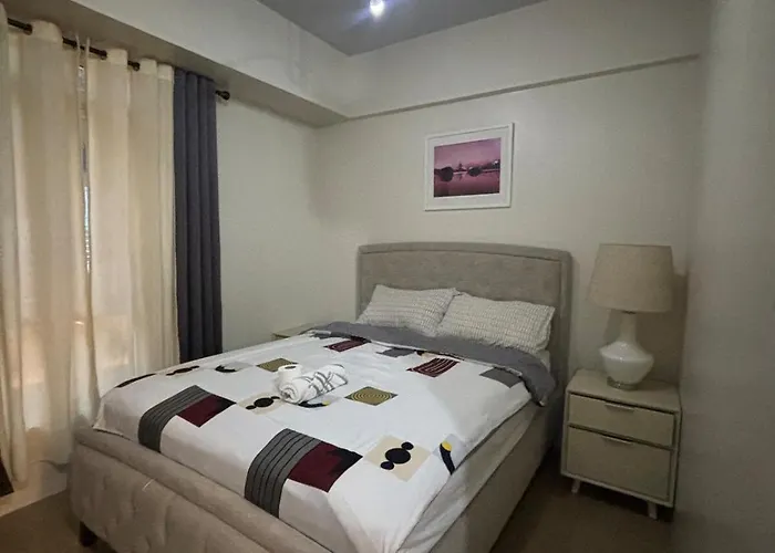Hotel 2b Family Suite-150 Newport Boulevard