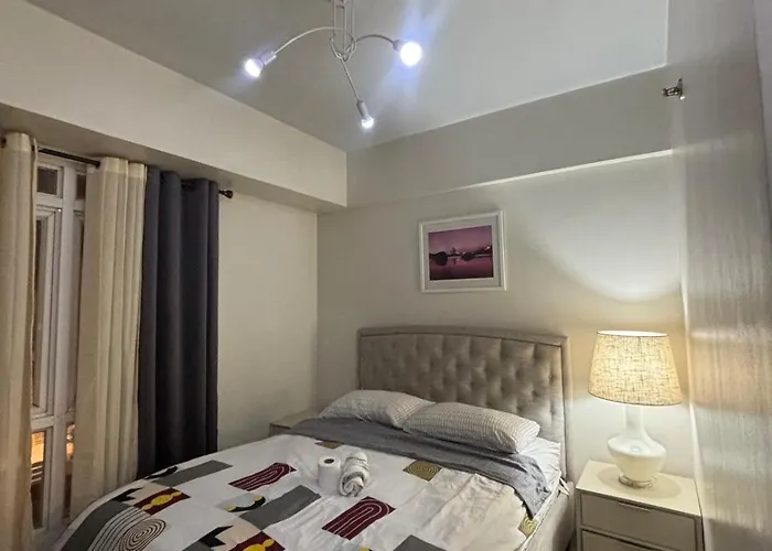 Hotel 2b Family Suite-150 Newport Boulevard